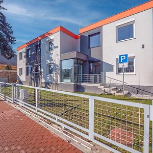 Готель Penzion Aries Нітра Exterior photo