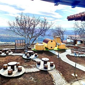 Holiday Complex Arbanaski Style-Panoramic View, Jacuzzi, Sauna, Children'S Park, Tavern Велико-Тирново Exterior photo