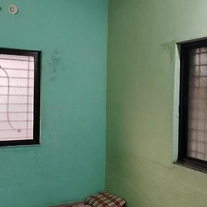 Апартаменти Bhagyashlip Niwas Akalkot Exterior photo