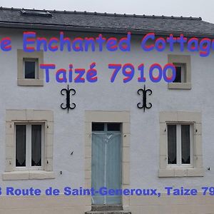 The Enchanted Cottage Taize Exterior photo