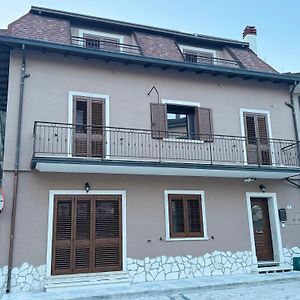 Guest House 'In Piazzetta' Ateleta Exterior photo