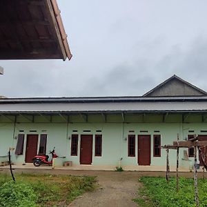 Готель Oyo 93468 The Noru Syariah Sekayu Exterior photo