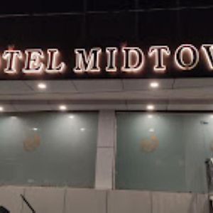Hotel Midtown , Барелі Exterior photo