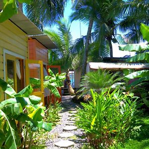 Boathouse Bungalows By The Sea Бокас Exterior photo