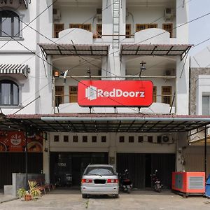 Готель Reddoorz Syariah @ Panglima Nyak Makam Aceh 2 Банда-Ачех Exterior photo