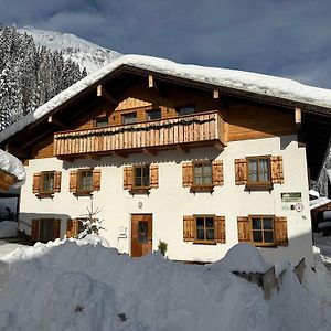 Bed and Breakfast Haus Walch Ельбіґенальп Exterior photo