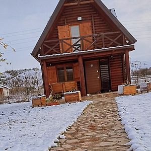 Вілла Log Cabin In Strezovce Куманово Exterior photo