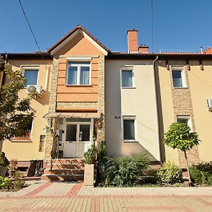 Апартаменти Bellavista 1 Apartman Еґер Exterior photo