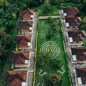 Nyungwe Top View Hill Hotel Гісеньї Exterior photo