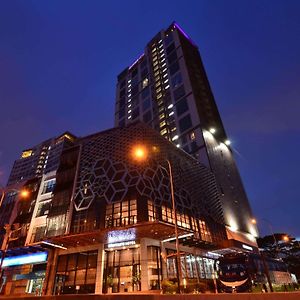 Mercure Selangor Selayang Batu Caves Exterior photo