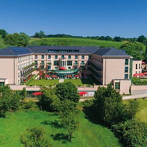 Victor'S Residenz-Hotel Schloss Berg Неннінг Exterior photo