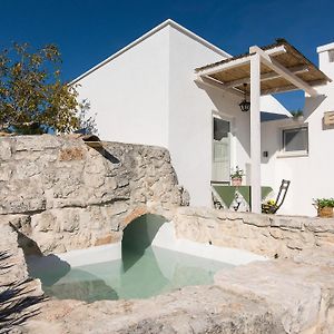 Bed and Breakfast Lacinera Trulli E Lamie Остуні Exterior photo