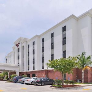 Hampton Inn Ґонзалес Exterior photo