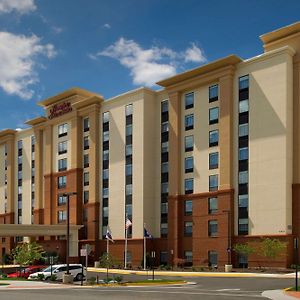 Hampton Inn & Suites Фолс-Черч Exterior photo