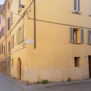 Guest House San Pietro Реджо-нель-Емілія Exterior photo