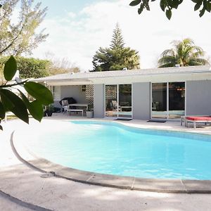 Miami Beach Villa With Sparkling Pool! Sleeps 10+! Норт-Маямі-Біч Exterior photo