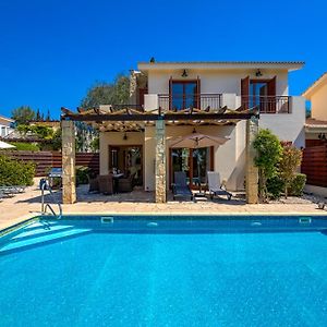 3 Bedroom Villa Athina With Private Pool And Golf Views, Aphrodite Hills Resort Куклія Exterior photo