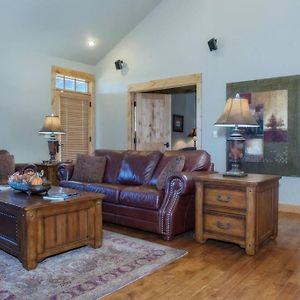 Апартаменти Sage Escape Cabin With Hot Tub At Brasada Ranch Alfalfa Exterior photo