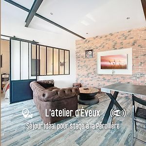 Апартаменти L Atelier D Eveux Exterior photo