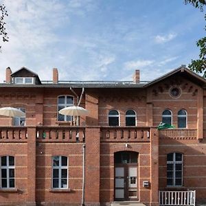 Stay In A Historical Train Station Up To 10 Beds Гальбе Exterior photo