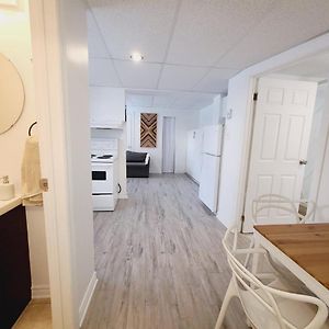 Апартаменти Cozy 1Br In Vieux-Longueuil +Parking 14Min Downtown Exterior photo