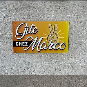 Апартаменти Gite Chez Marco Peyrieu Exterior photo