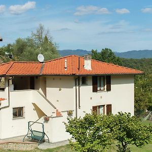 Holiday Home With Covered Terrace At The Edge Of The Parc Regional Du Morvan Saint-Honore-les-Bains Exterior photo