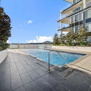 Canberra Lakefront 2-Bed With Pool, Gym & Parking Kingston Exterior photo