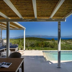 Villa Ariste With Stunning Views Near Fiscardo Katsarata Exterior photo