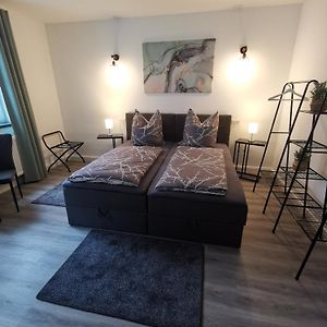 Готель Airbnb, Moderne, Ruhige Und Helle Doppelzimmer, Naehe Magdeburg, A14 & A2 Dahlenwarsleben Exterior photo