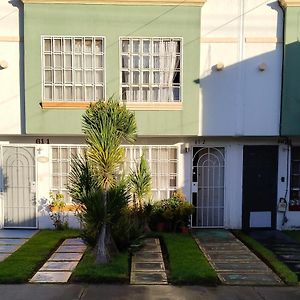 Апартаменти Llegaste A Casa Almendros Santa Cruz Tecamac Exterior photo