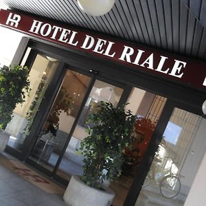 Hotel Del Riale Параб'яго Exterior photo