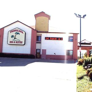 Tropicana Inn And Suites Даллас Exterior photo
