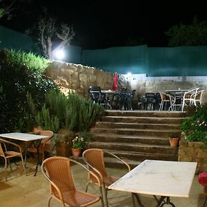 Готель Hostal La Fuente Buera Exterior photo