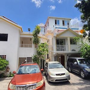 One Bedroom Suite In Peguy-Ville Порт-о-Пренс Exterior photo