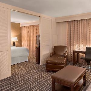 Sheraton Suites Akron Кайахога-Фолс Exterior photo