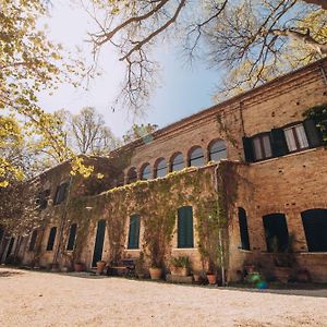 Готель The Baron'S Estate Torre de' Passeri Exterior photo