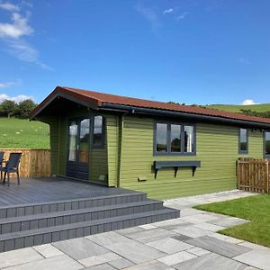 The Lodge At Blackhill Farm Carluke Exterior photo