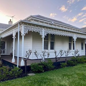 Вілла Camberwell'S Lyrical Vintage Abode Мельбурн Exterior photo