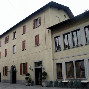 Hotel Trieste Морбеньо Exterior photo