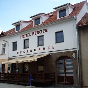 Hotel Berger Каменіце над Ліпоу Exterior photo
