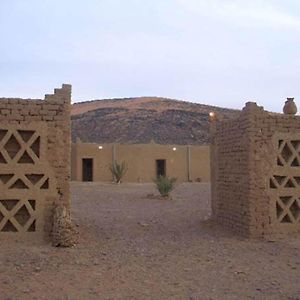 Готель Auberge Camping Tafraoute Montagnes Tafraoute Sidi Ali Exterior photo