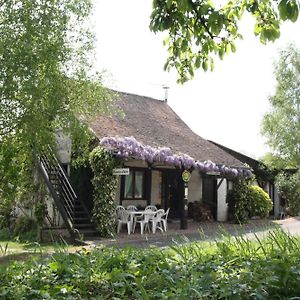 Bed and Breakfast La Marechalerie Monthodon Exterior photo