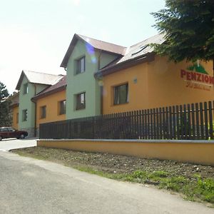 Готель Penzion Pod Bilou Horou Копржівніце Exterior photo