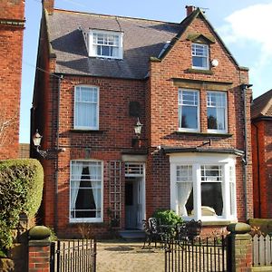 The Villa In Robin Hoods Bay Робін-Гудс-Бей Exterior photo