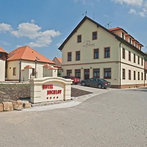 Hotel Buchlov Бухловіце Exterior photo