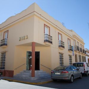 Hostal Niza Сан-Хуан-дель-Пуерто Exterior photo