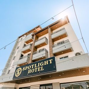 Spotlight Hotel Near Hundred Islands Wharf Аламінос Exterior photo