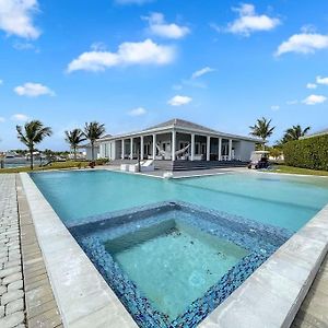 Largest Private Island Home & Pool Villa Еліс-Таун Exterior photo