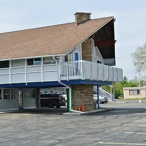 Clayton House Motel Лавс-Парк Exterior photo